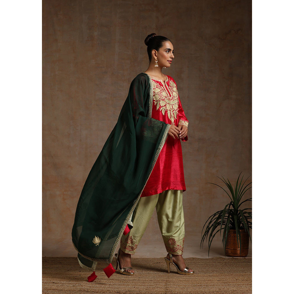 WAZIR C Red , Olive And Green Kurta Pant & Dupatta (Set of 3)