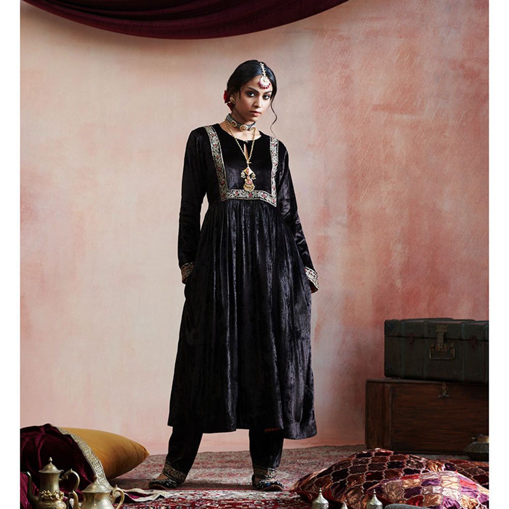 WeaverStory Hand Embroidered Black Gathered Kurta with Salwar & Dupatta (Set of 3)