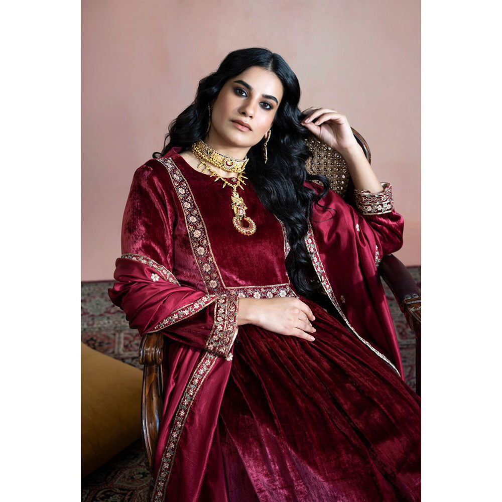 WeaverStory Maroon Hand Embroidered Kurta with Salwar & Pure Silk Dupatta (Set of 3)