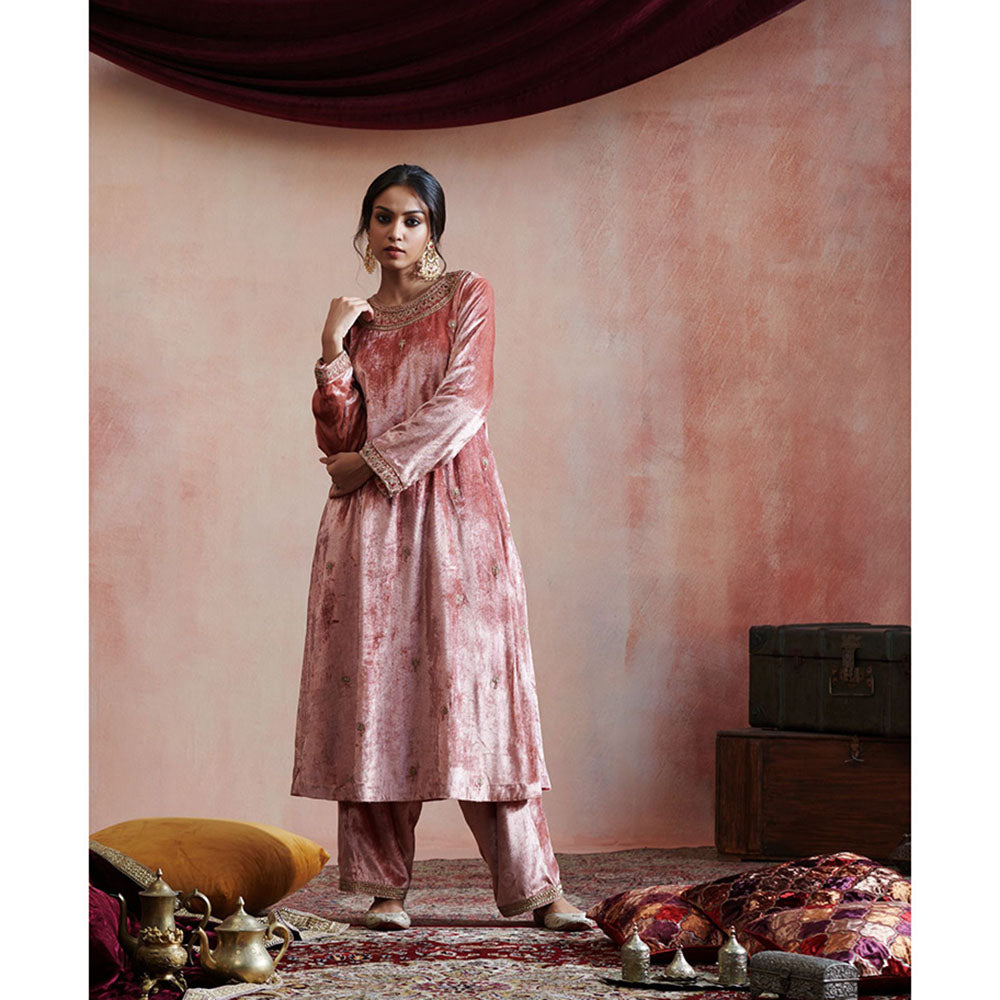 WeaverStory Peach Hand Embroidered Close Neck Kurta with Salwar (Set of 2)