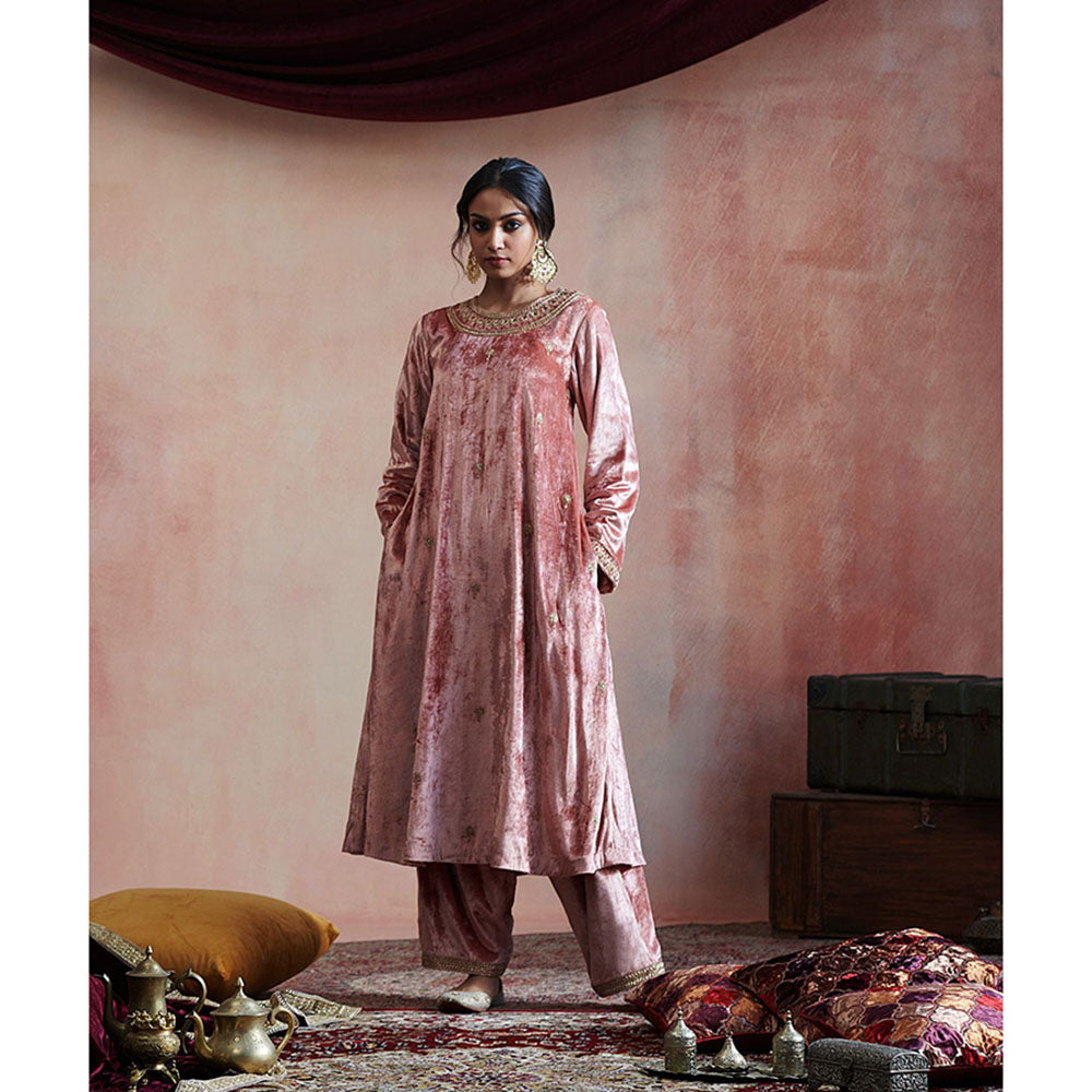 WeaverStory Peach Hand Embroidered Close Neck Kurta with Salwar (Set of 2)