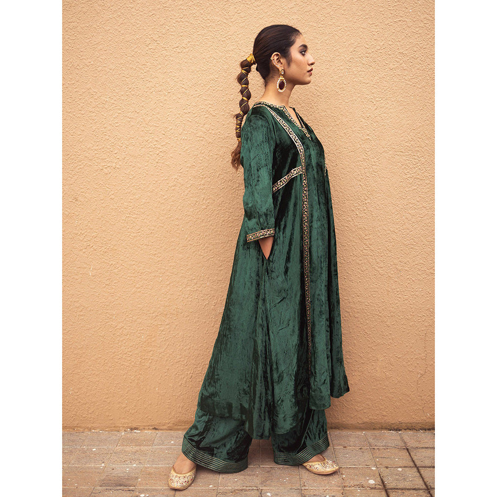 WeaverStory Hand Embroidered Dark Green Kalidar Kurta with Farshi (Set of 2)