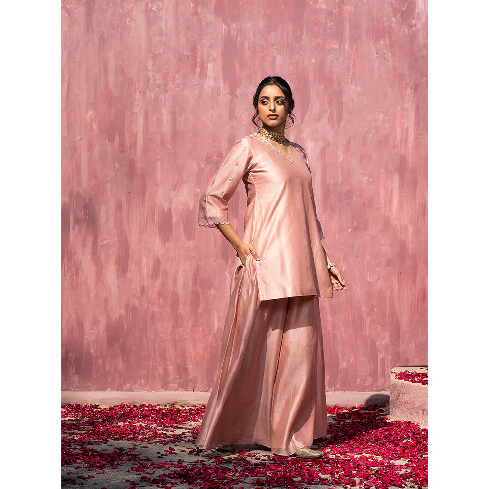 WeaverStory Handloom Pink Chanderi Silk Gota Patti Scalloped Sharara with Dupatta (Set of 3)