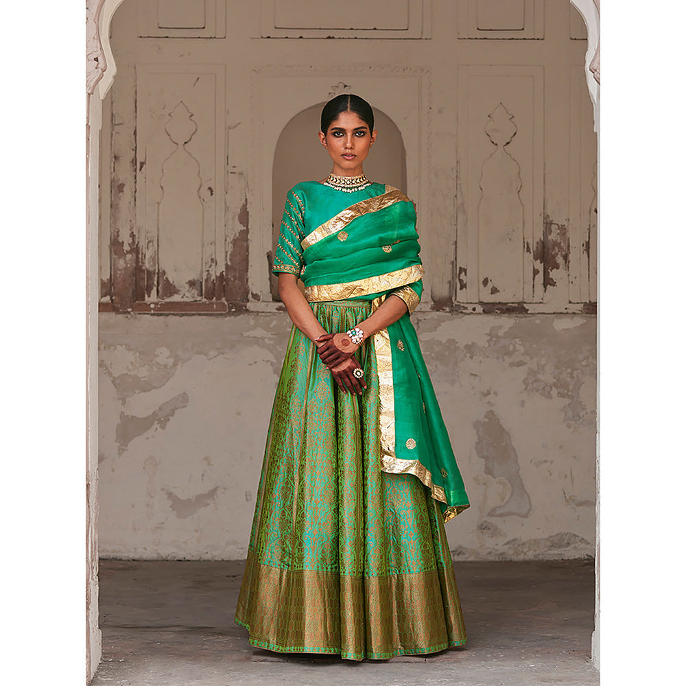 WeaverStory Green Pure Katan Silk Brocade Banarasi Lehenga with Choli and Dupatta (Set of 3)