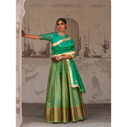 WeaverStory Green Pure Katan Silk Brocade Banarasi Lehenga with Choli and Dupatta (Set of 3)