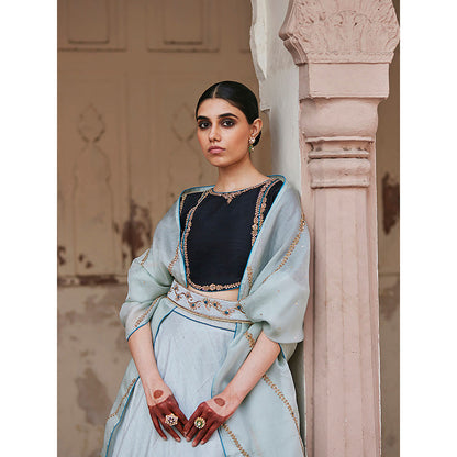 WeaverStory Mint Green Hand Raw Silk Skirt with Pure Silk Choli and Dupatta (Set of 3)