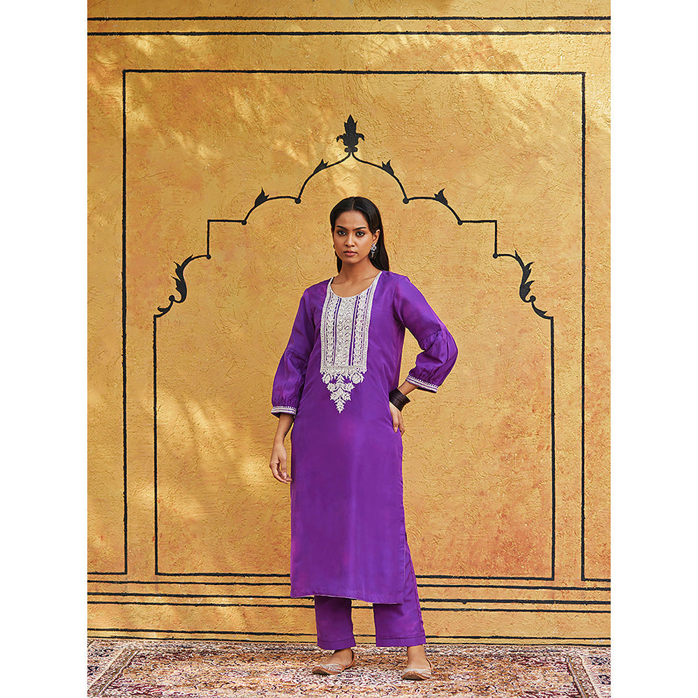WeaverStory Purple Pure Silk Tilla Hand Embroidered Kurta With Pants And Dupatta (Set of 3)
