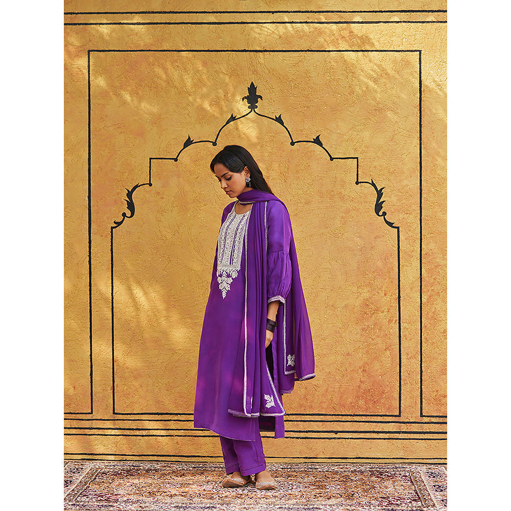 WeaverStory Purple Pure Silk Tilla Hand Embroidered Kurta With Pants And Dupatta (Set of 3)
