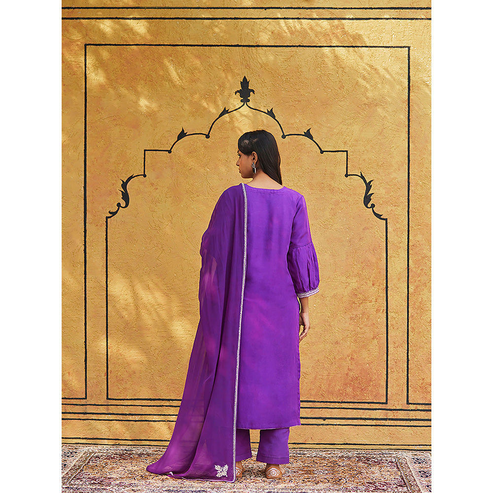 WeaverStory Purple Pure Silk Tilla Hand Embroidered Kurta With Pants And Dupatta (Set of 3)