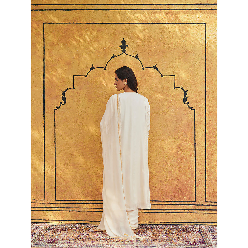 WeaverStory Off-white Pure Silk Tilla Hand Embroidered Kurta With Pants And Dupatta (Set of 3)
