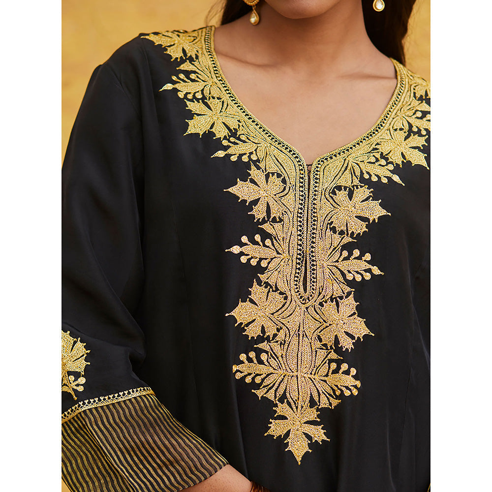 WeaverStory Black Pure Silk Tilla Hand Embroidered Kurta With Pants And Dupatta (Set of 3)