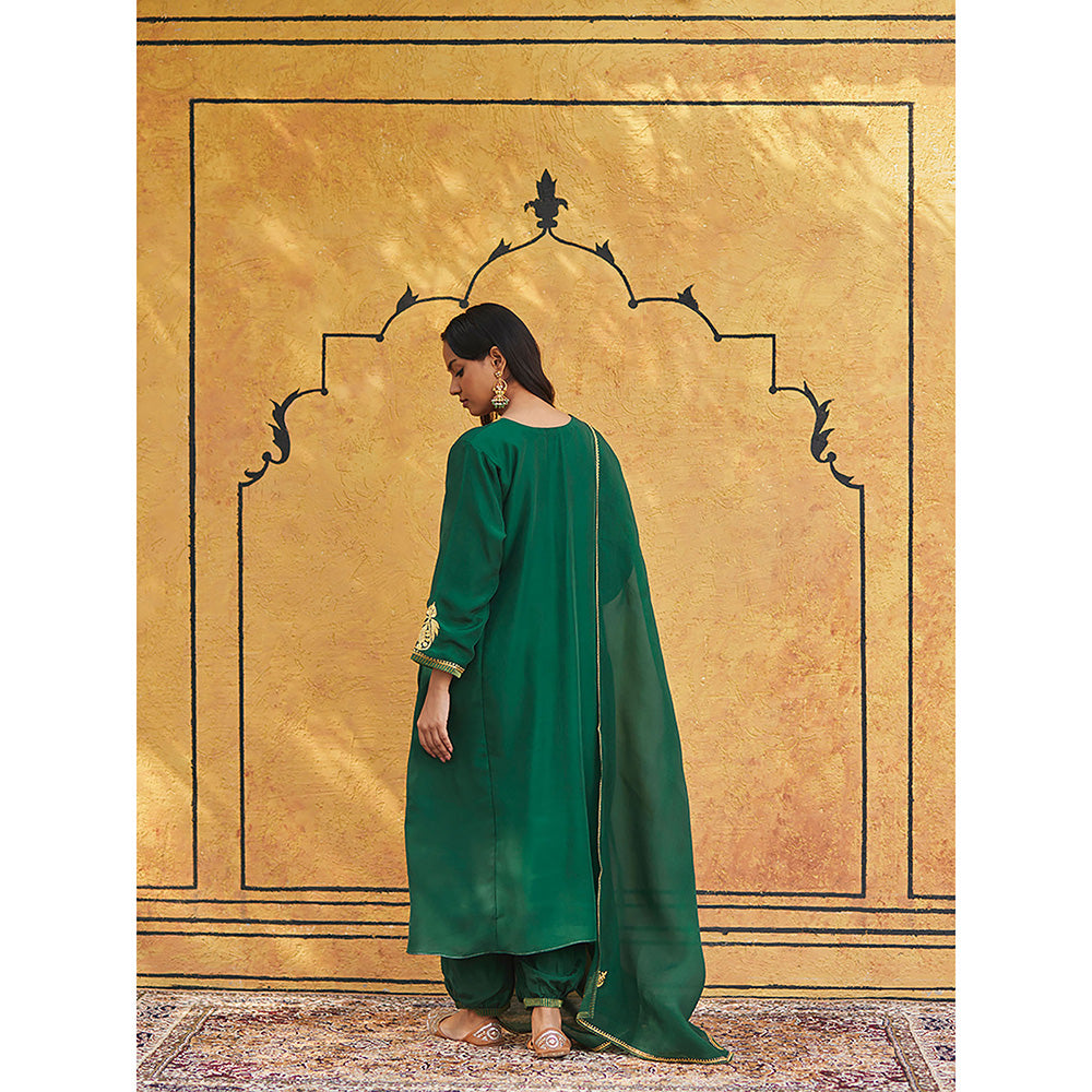 WeaverStory Green Pure Silk Tilla Hand Embroidered Kurta With Pants And Dupatta (Set of 3)