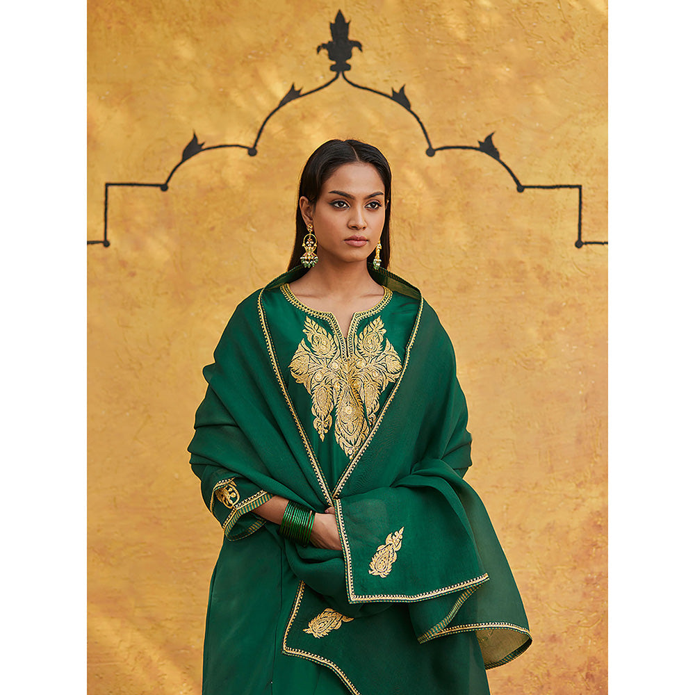 WeaverStory Green Pure Silk Tilla Hand Embroidered Kurta With Pants And Dupatta (Set of 3)