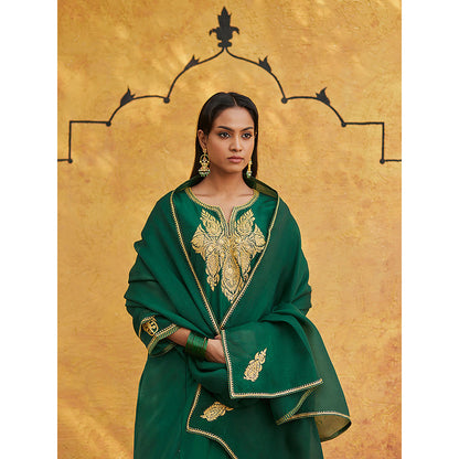 WeaverStory Green Pure Silk Tilla Hand Embroidered Kurta With Pants And Dupatta (Set of 3)
