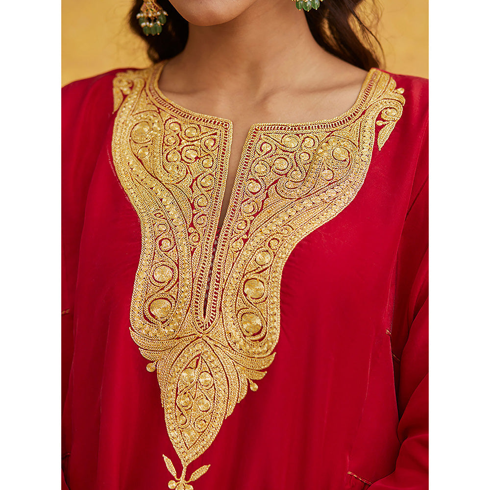 WeaverStory Red Pure Silk Tilla Hand Embroidered Kurta With Pants And Dupatta (Set of 3)