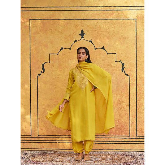 WeaverStory Yellow Pure Silk Tilla Hand Embroidered Kurta With Pants And Dupatta (Set of 3)