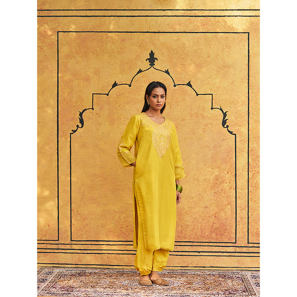 WeaverStory Yellow Pure Silk Tilla Hand Embroidered Kurta With Pants And Dupatta (Set of 3)
