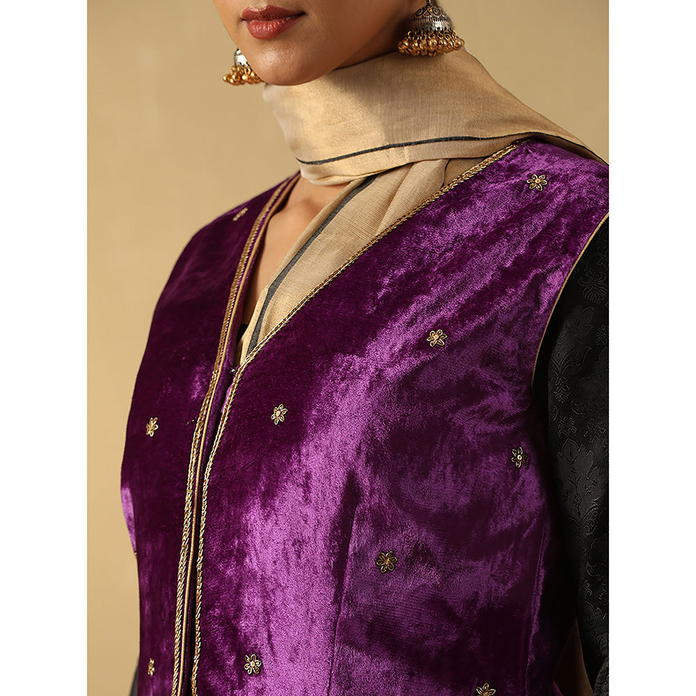 WeaverStory Purple Hand Embroidered Zardozi Silk Velvet Sleeveless Jacket