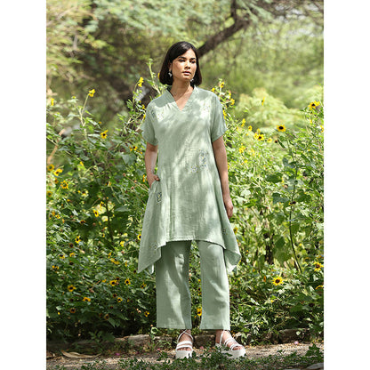 WeaverStory Sage Green Embroidered Kurta with Pant (Set of 2)