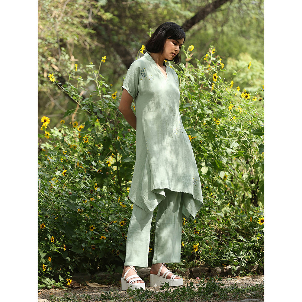 WeaverStory Sage Green Embroidered Kurta with Pant (Set of 2)