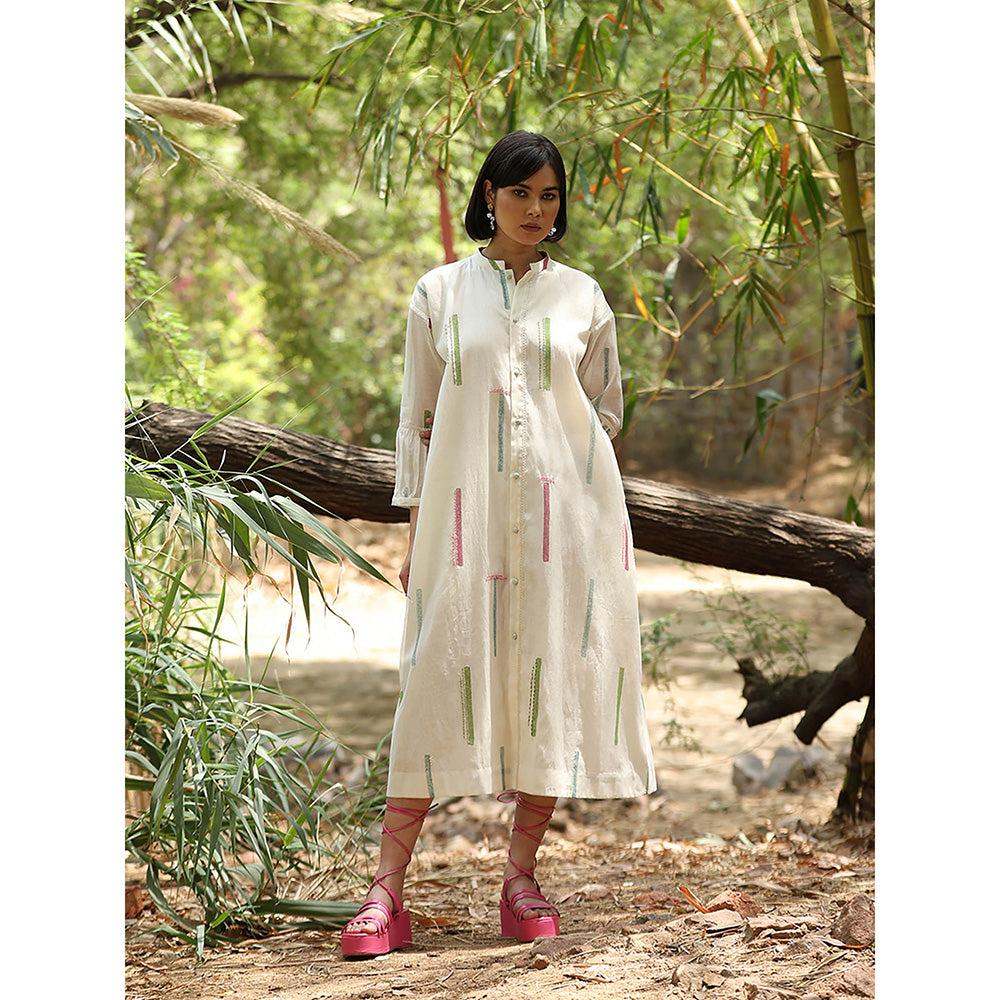 WeaverStory Off White Printed Dress