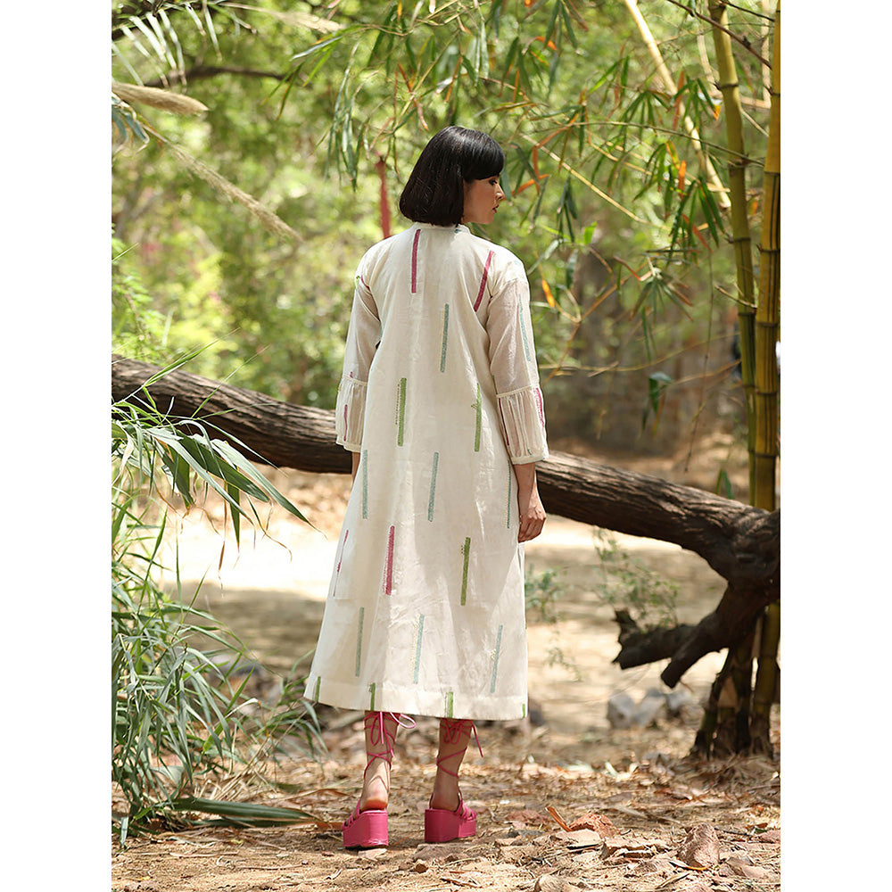 WeaverStory Off White Printed Dress