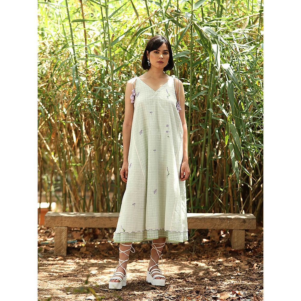 WeaverStory White Printed Dress