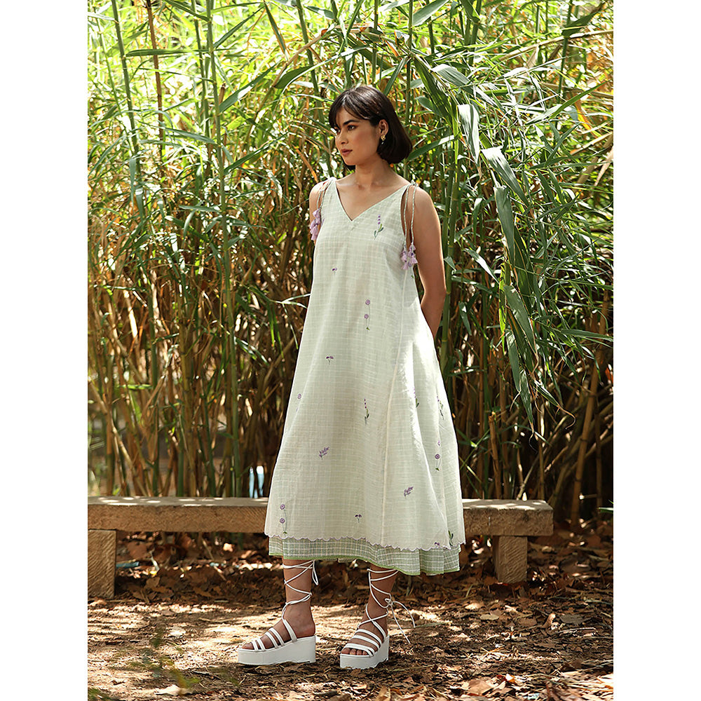 WeaverStory White Printed Dress