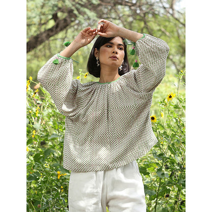 WeaverStory Green Printed Top