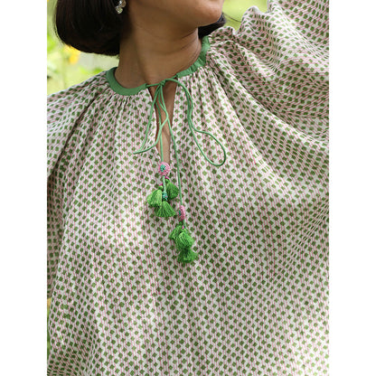 WeaverStory Green Printed Top