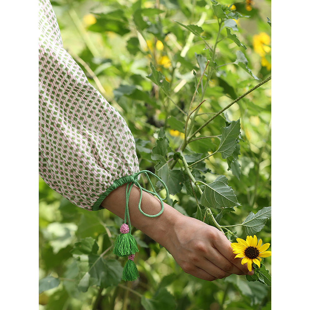 WeaverStory Green Printed Top