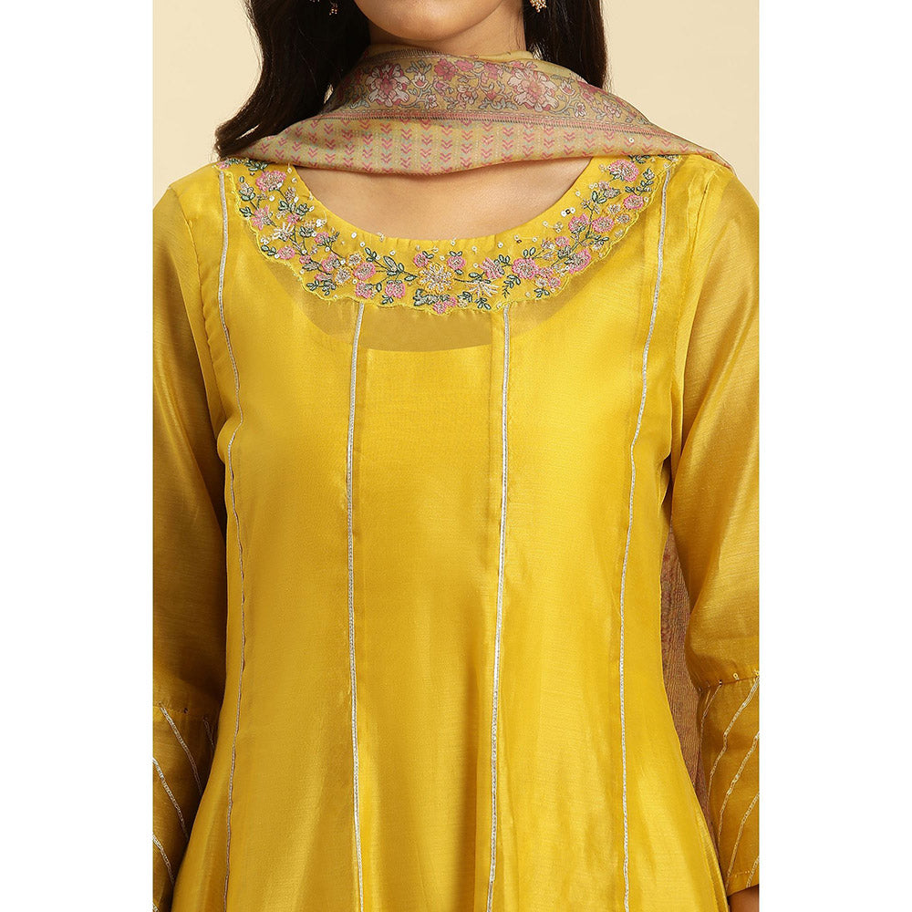 W Yellow Embellished Kurta, Straight Pant & Dupatta (Set of 3)