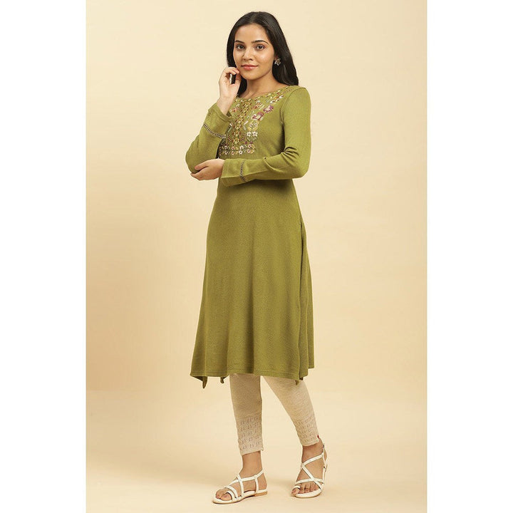 W Green Embroidered Kurta & Tight (Set of 2)