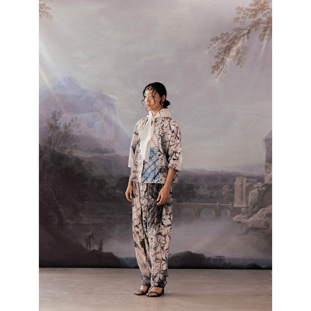 YAVI Ivory Jack Pant