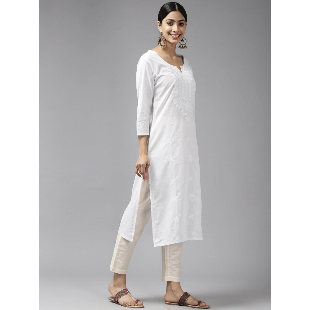 Yufta Women White Floral Chikankari Kurta