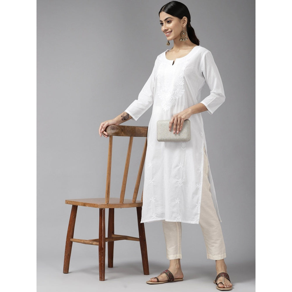 Yufta Women White Floral Chikankari Kurta