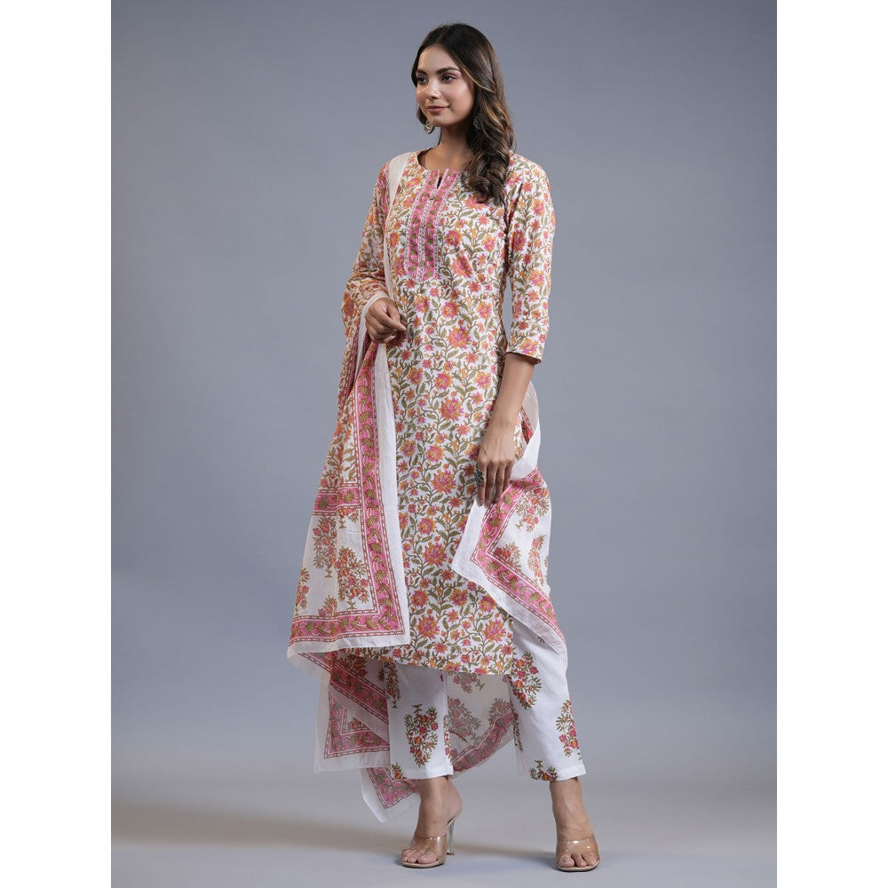 Yufta Women White And Peach Floral Straight Kurta Pant And Dupatta (Set of 3)