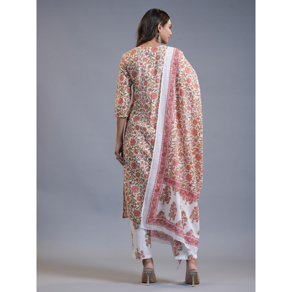 Yufta Women White And Peach Floral Straight Kurta Pant And Dupatta (Set of 3)