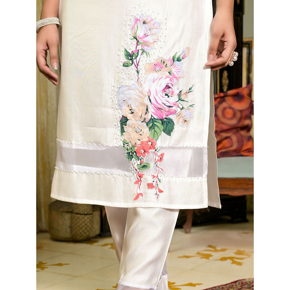 Yufta Women White Patchwork Kurta Pants (Set of 2)