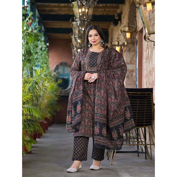 Women Black & Red Floral Print Straight Plus size Kurta Trouser And Dupatta Set