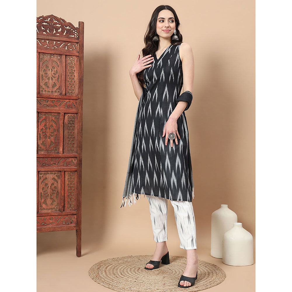 Yufta Black Ikat Print A-Line Kurta Trouser & Dupatta (Set of 3)