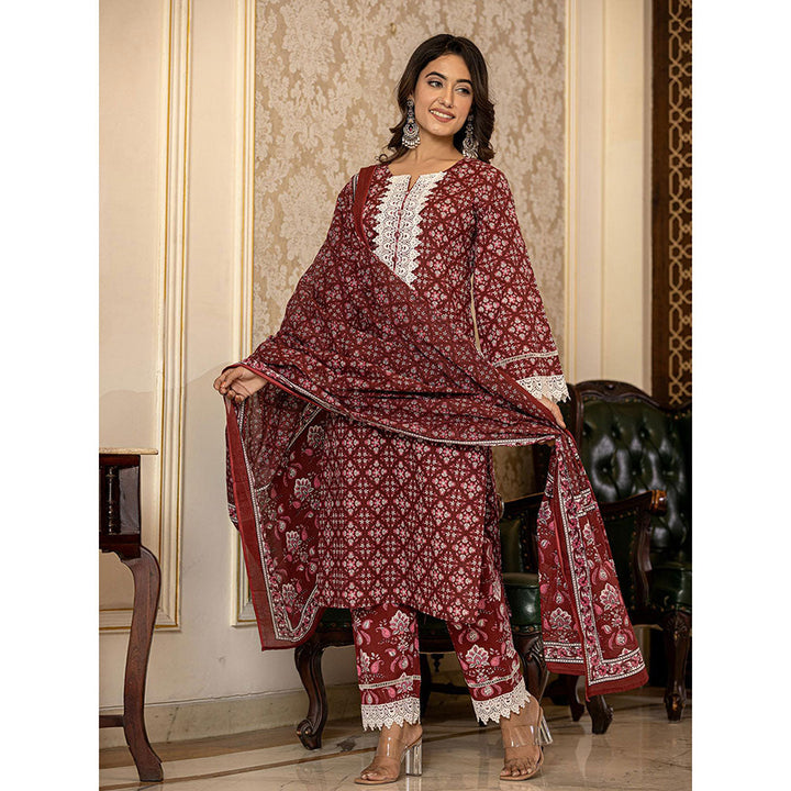 Yufta Maroon Floral Print Pakistani Style Kurta Trouser & Dupatta (Set of 3)