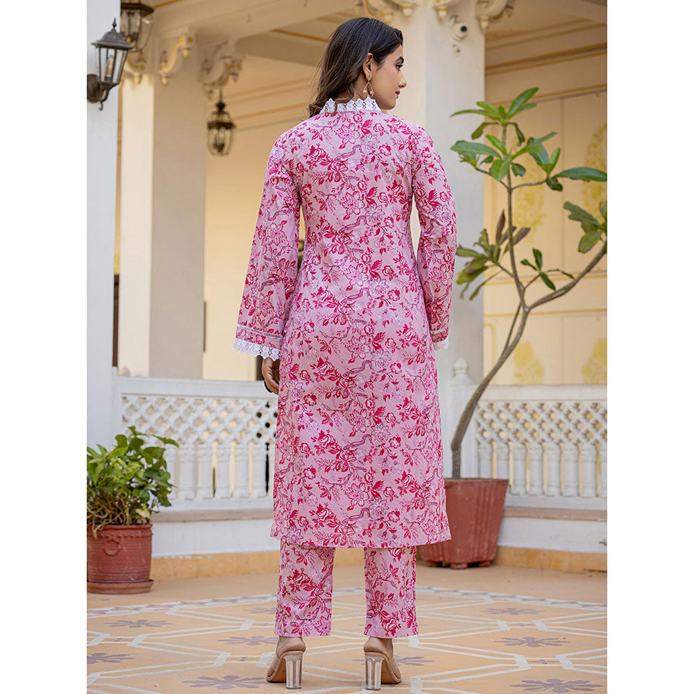 Yufta Pink Floral Print Pakistani Style Kurta Trouser & Dupatta (Set of 3)