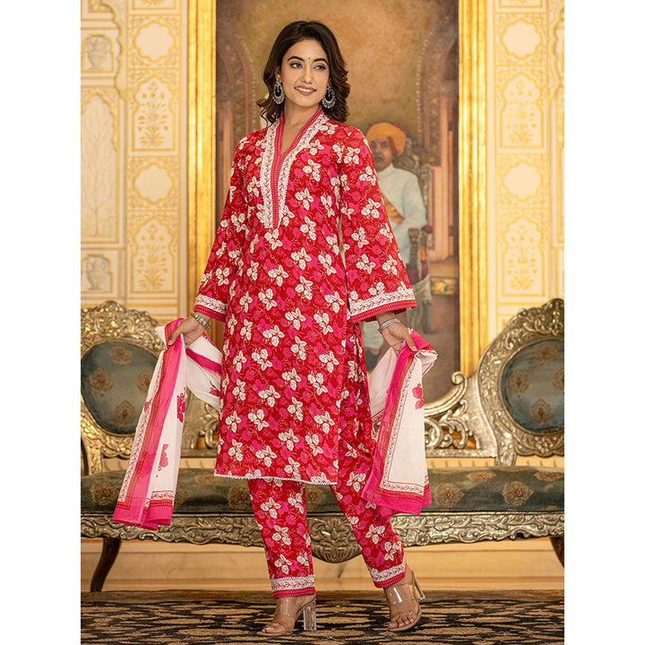 Yufta Pink Floral Print Straight Pakistani Style Kurta Trouser & Dupatta (Set of 3)