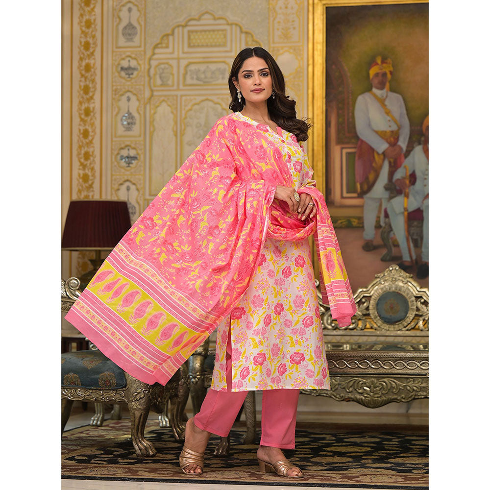 Yufta Pink Floral Print Button Show On Yoke Kurta with Pant and Dupatta (Set of 3)