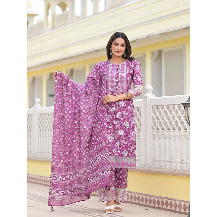 Yufta Lavender Floral Print Pakistani Kurta with Pant and Dupatta (Set of 3)