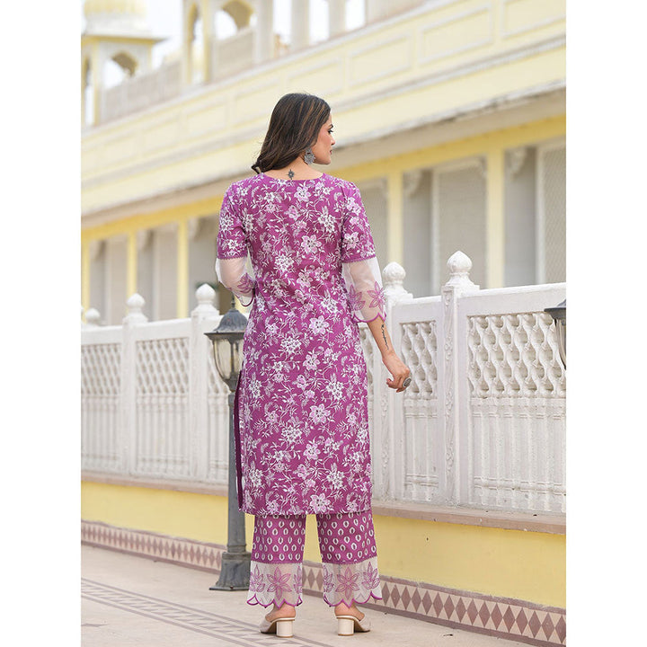 Yufta Lavender Floral Print Pakistani Kurta with Pant and Dupatta (Set of 3)