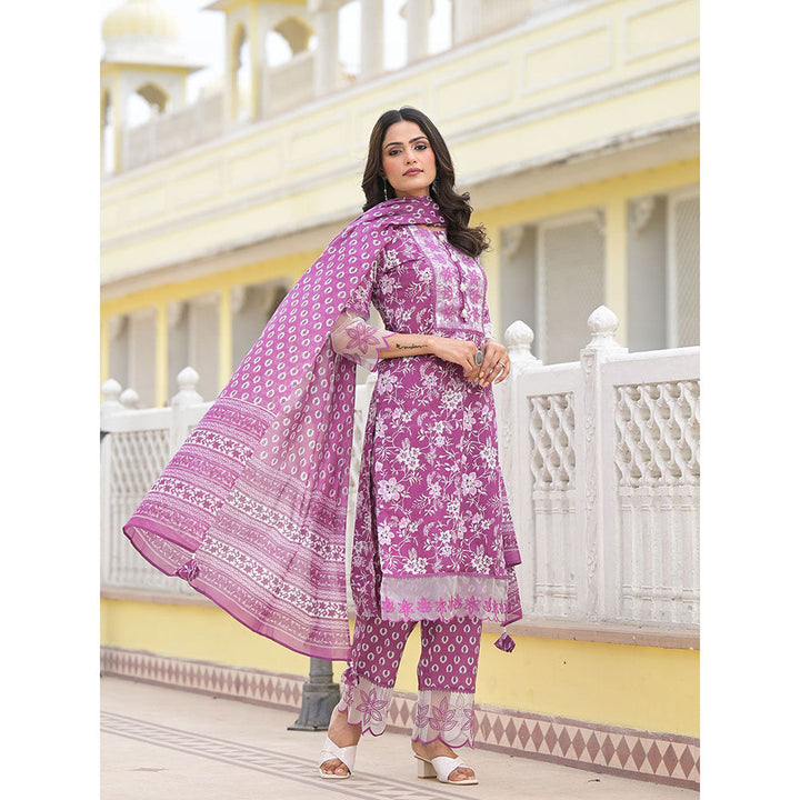 Yufta Lavender Floral Print Pakistani Kurta with Pant and Dupatta (Set of 3)