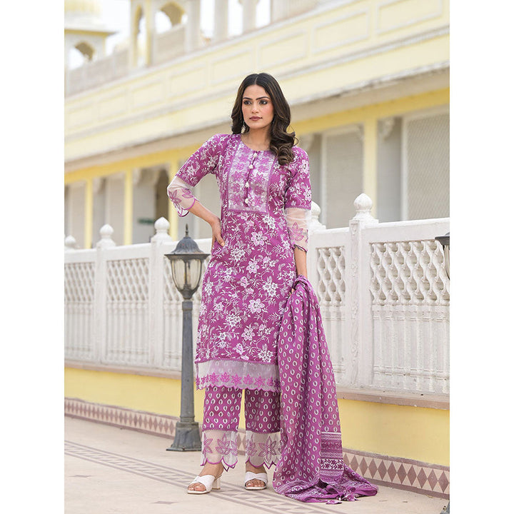 Yufta Lavender Floral Print Pakistani Kurta with Pant and Dupatta (Set of 3)