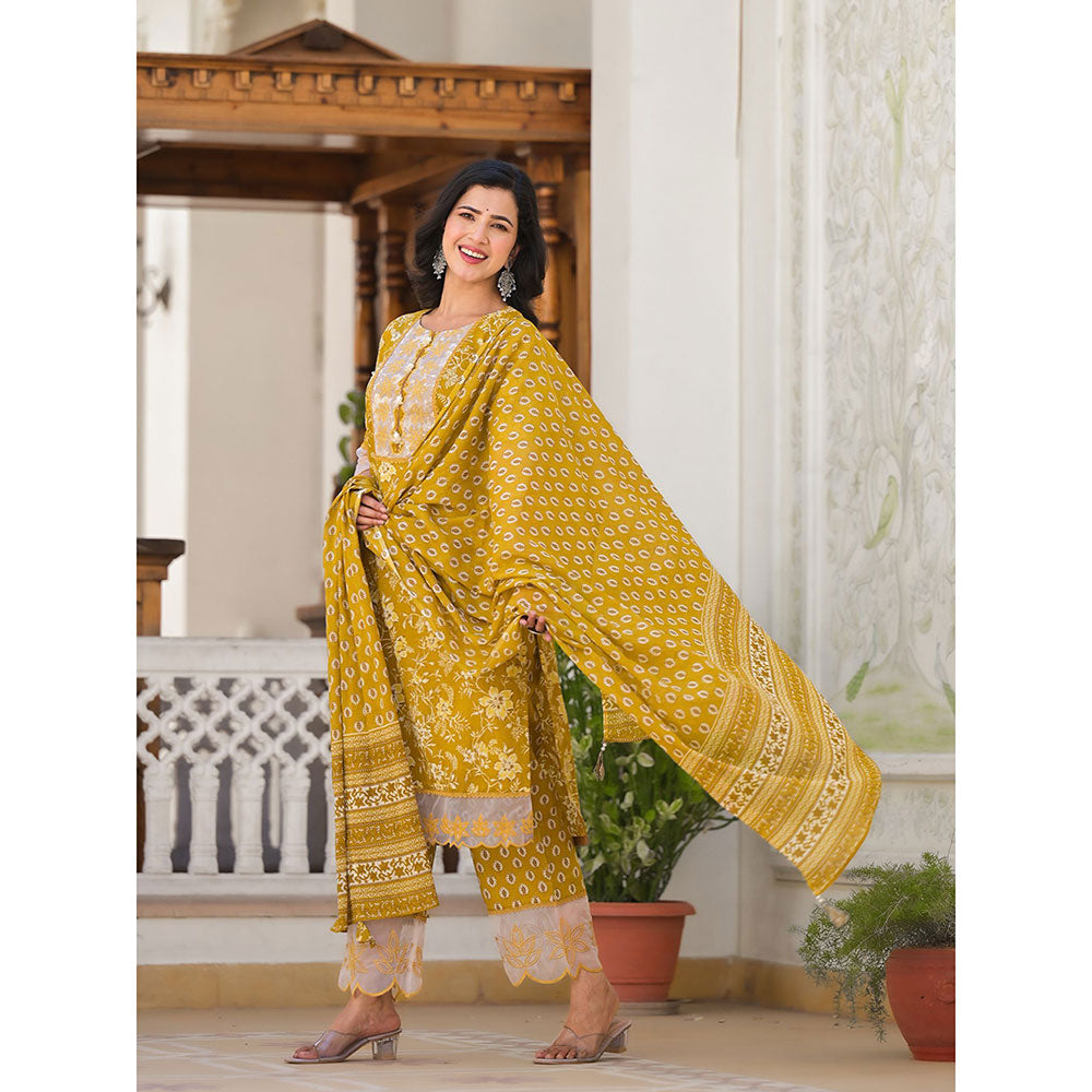 Yufta Mustard Floral Print Pakistani Kurta with Pant and Dupatta (Set of 3)